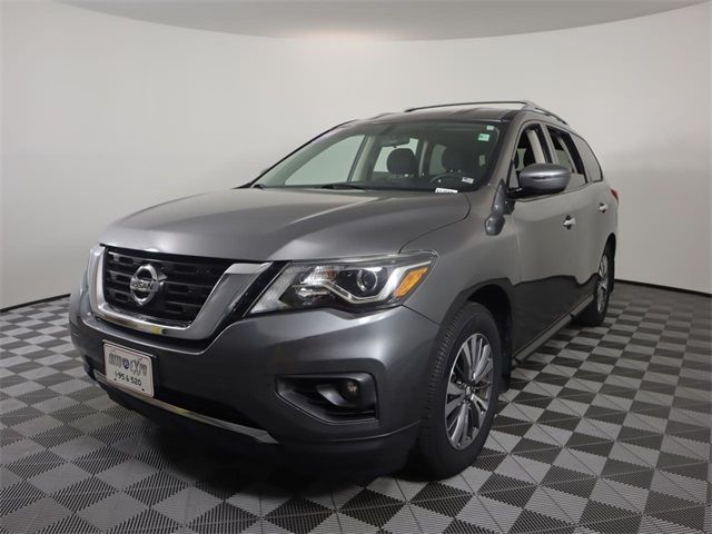 2019 Nissan Pathfinder S