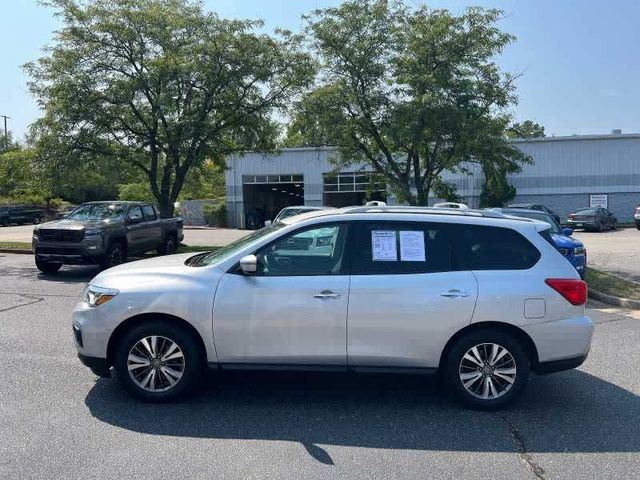 2019 Nissan Pathfinder S