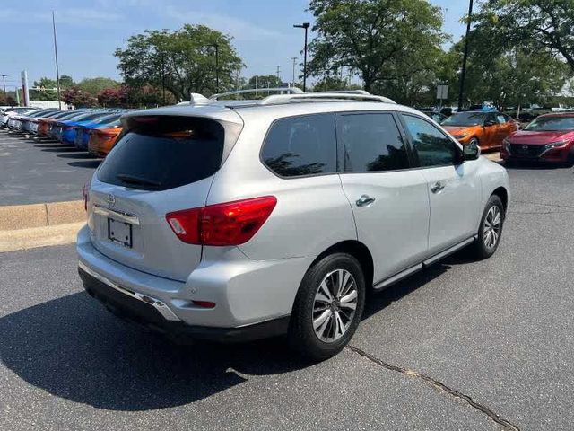 2019 Nissan Pathfinder S