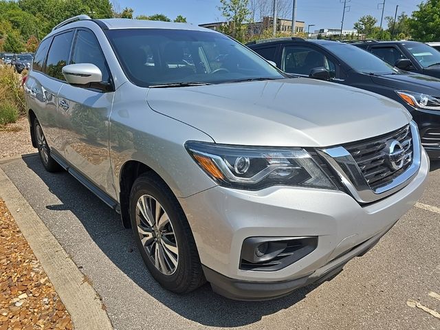 2019 Nissan Pathfinder S