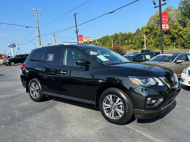 2019 Nissan Pathfinder S