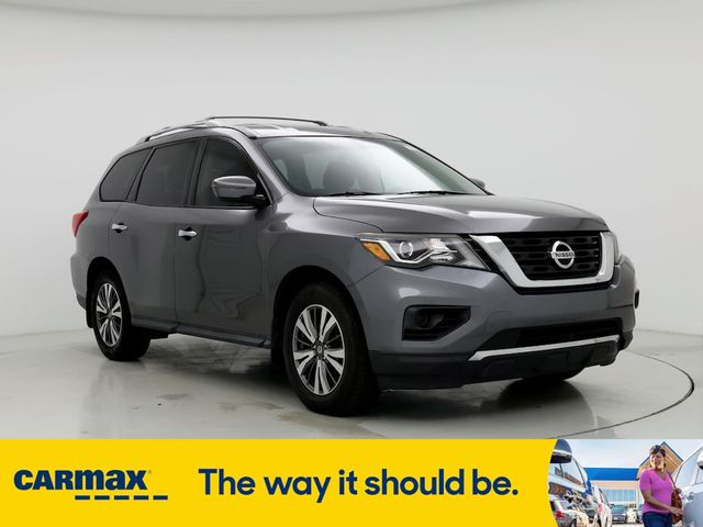 2019 Nissan Pathfinder S