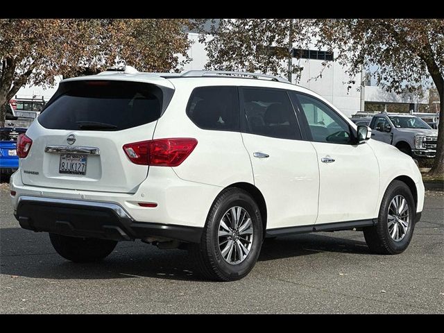 2019 Nissan Pathfinder S