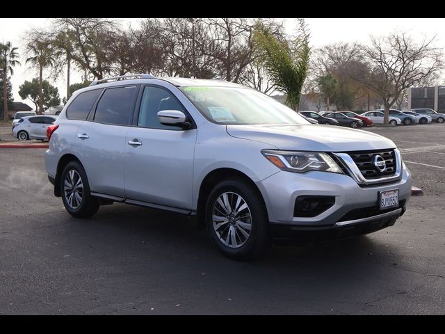 2019 Nissan Pathfinder S