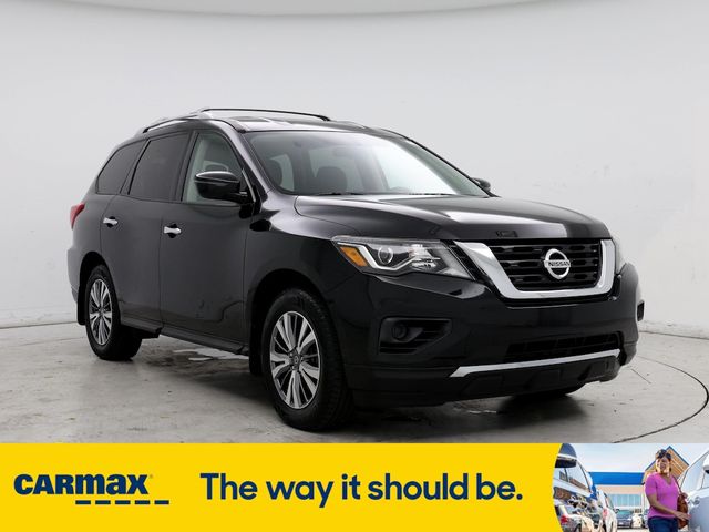 2019 Nissan Pathfinder S