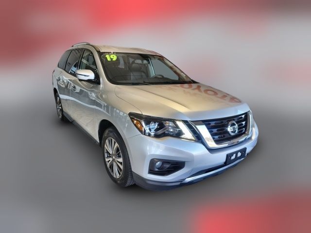 2019 Nissan Pathfinder SL