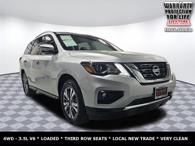 2019 Nissan Pathfinder SL