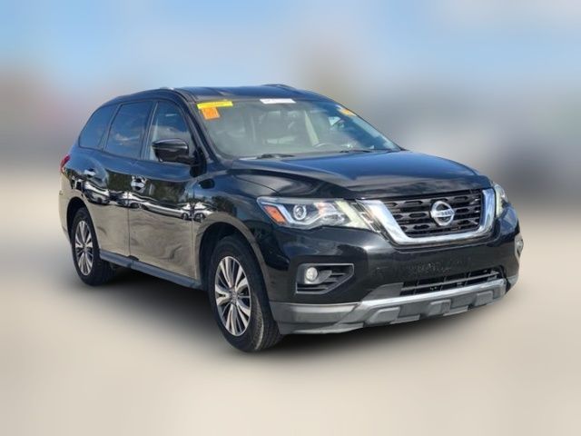 2019 Nissan Pathfinder SL