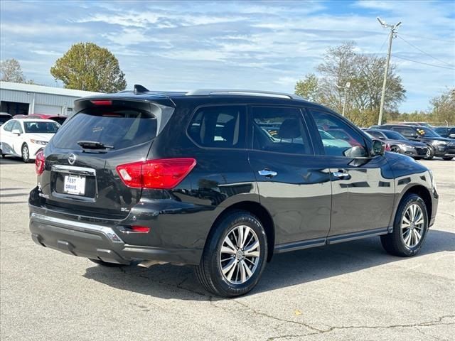 2019 Nissan Pathfinder SL