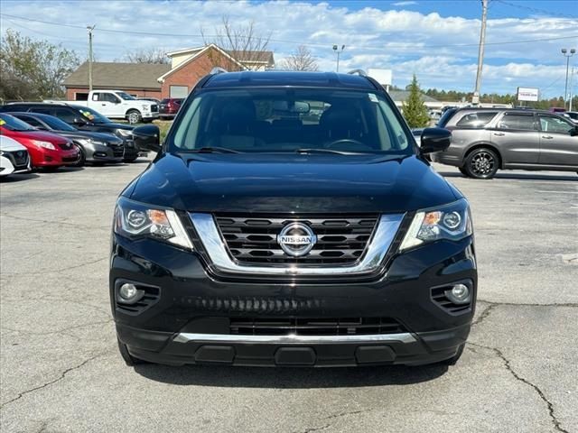 2019 Nissan Pathfinder SL