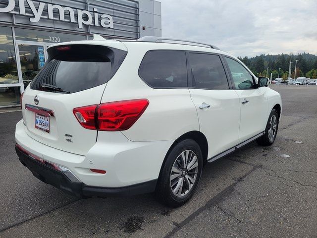 2019 Nissan Pathfinder SL