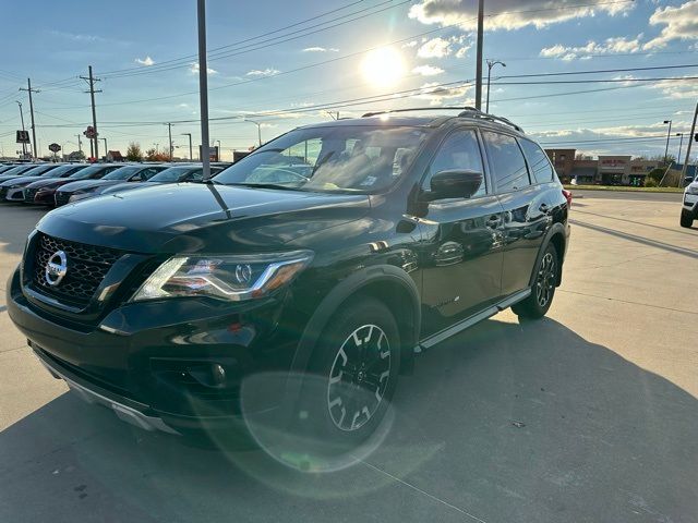 2019 Nissan Pathfinder SL