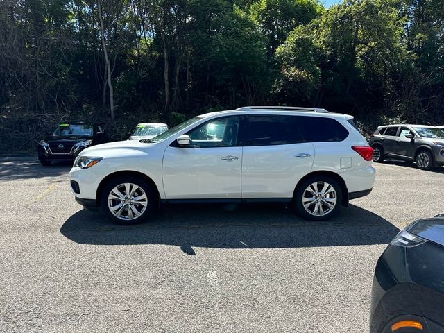 2019 Nissan Pathfinder SL