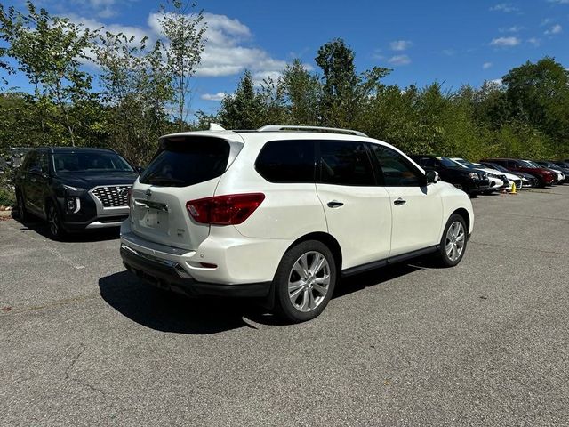 2019 Nissan Pathfinder SL