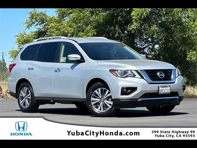 2019 Nissan Pathfinder SL