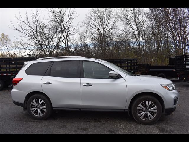 2019 Nissan Pathfinder SL