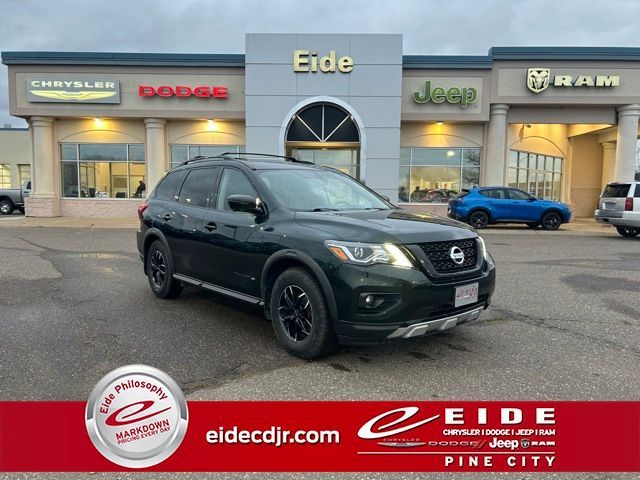 2019 Nissan Pathfinder SL