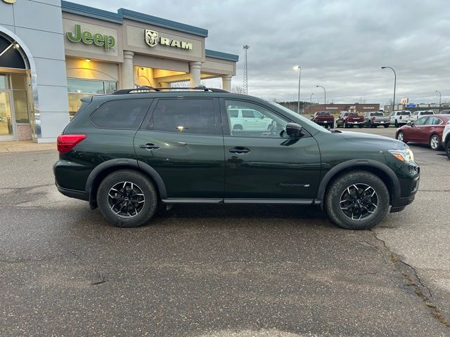 2019 Nissan Pathfinder SL