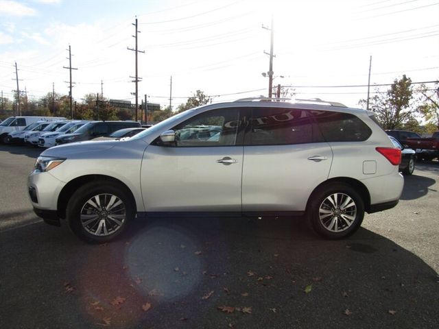 2019 Nissan Pathfinder SL