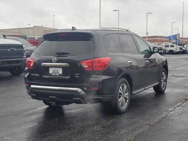 2019 Nissan Pathfinder SL