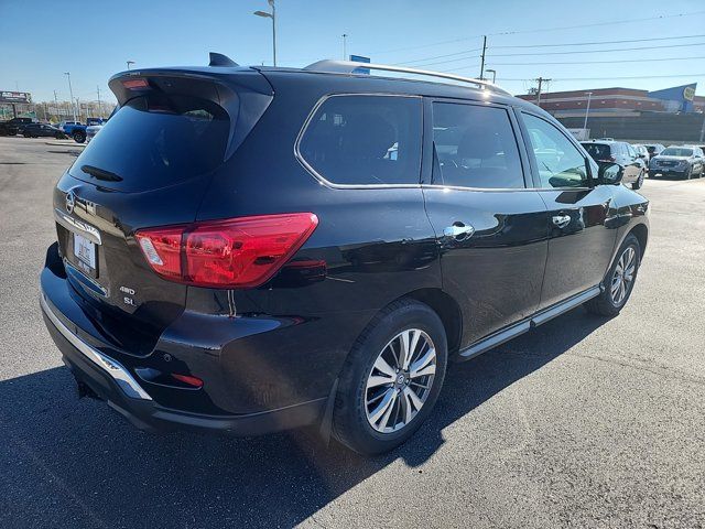 2019 Nissan Pathfinder SL