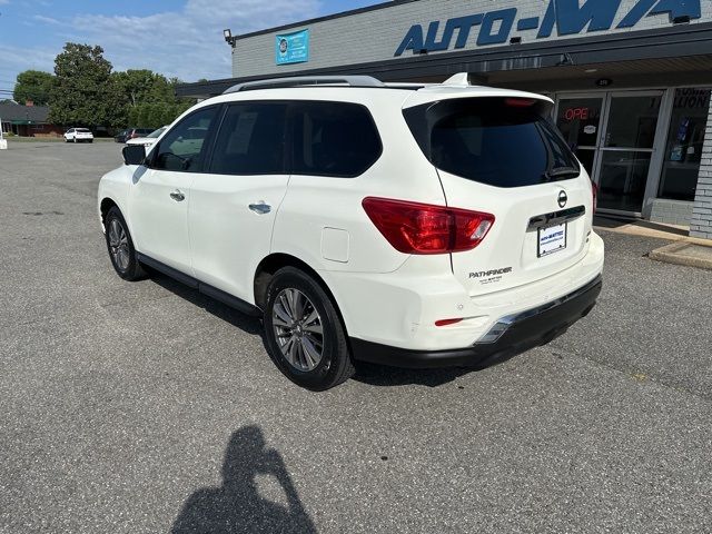 2019 Nissan Pathfinder SL