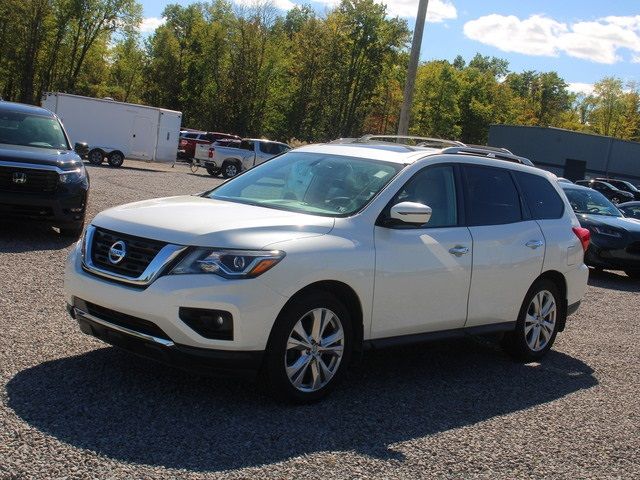 2019 Nissan Pathfinder SL