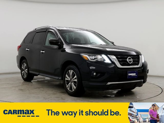 2019 Nissan Pathfinder SL