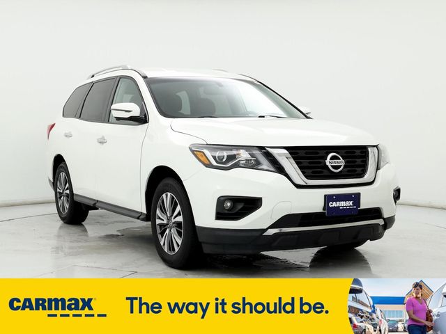 2019 Nissan Pathfinder SL