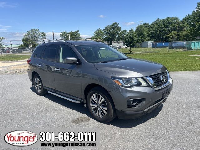 2019 Nissan Pathfinder SL
