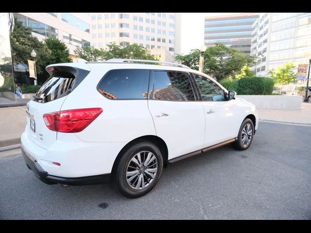 2019 Nissan Pathfinder SL