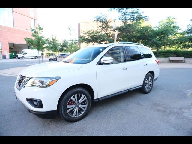 2019 Nissan Pathfinder SL