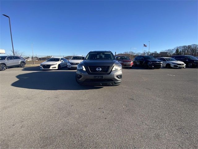 2019 Nissan Pathfinder SL