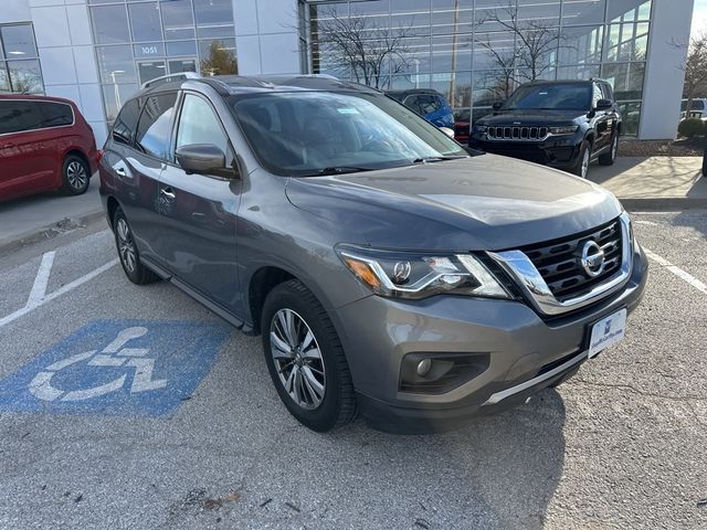 2019 Nissan Pathfinder SL