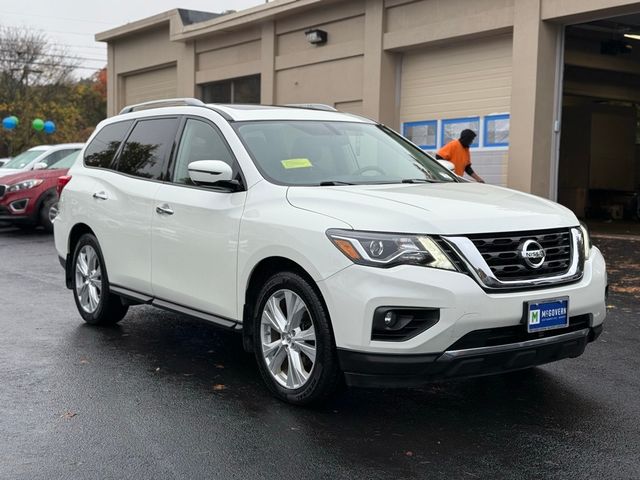 2019 Nissan Pathfinder SL