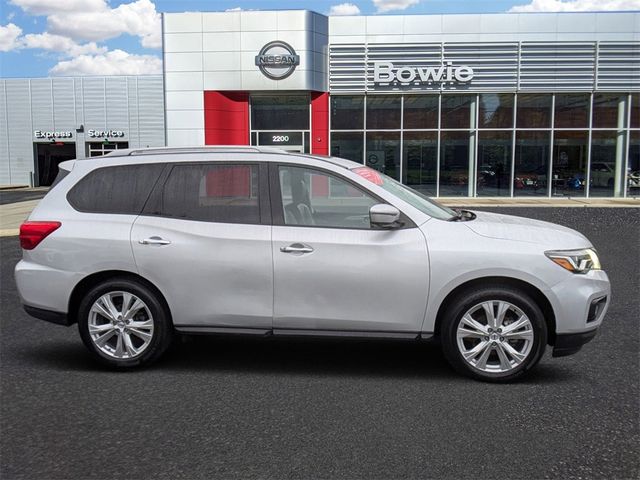 2019 Nissan Pathfinder SL