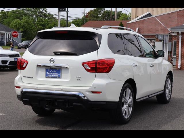 2019 Nissan Pathfinder SL