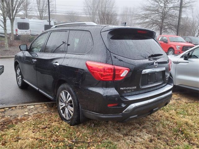 2019 Nissan Pathfinder SL