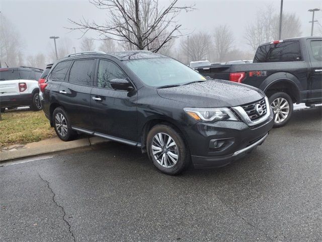 2019 Nissan Pathfinder SL