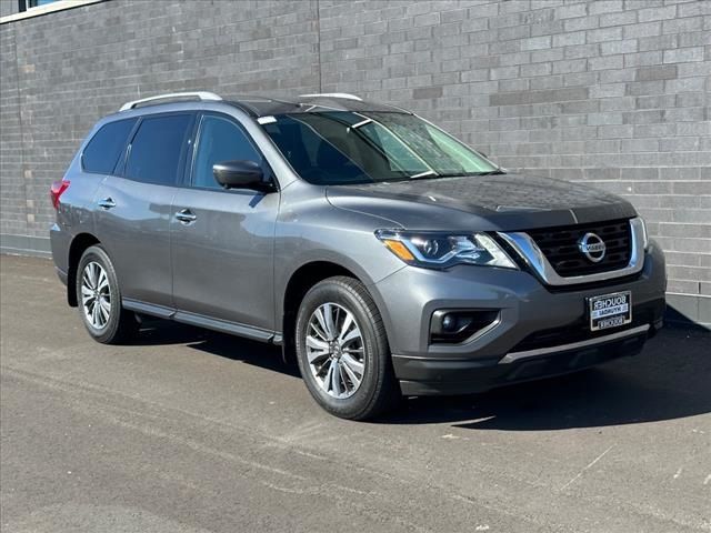 2019 Nissan Pathfinder SL