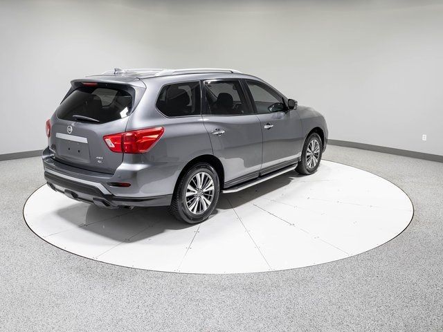 2019 Nissan Pathfinder SL