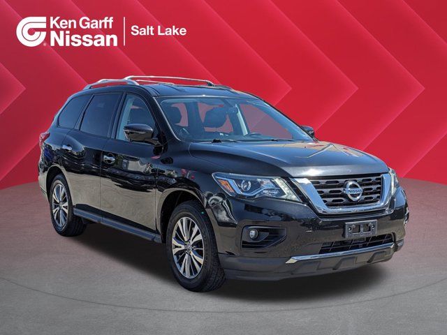 2019 Nissan Pathfinder SL