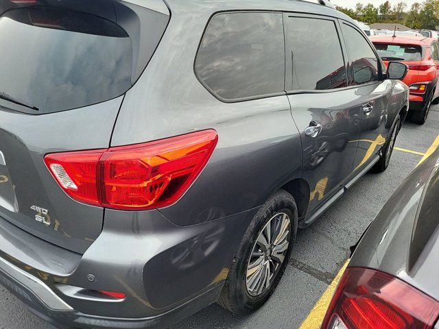 2019 Nissan Pathfinder SL