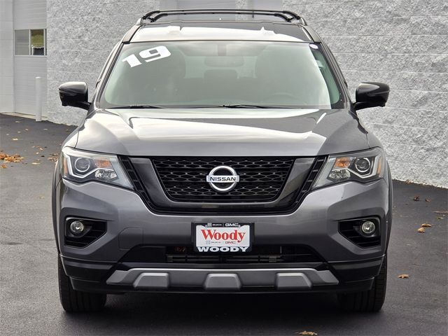 2019 Nissan Pathfinder SL