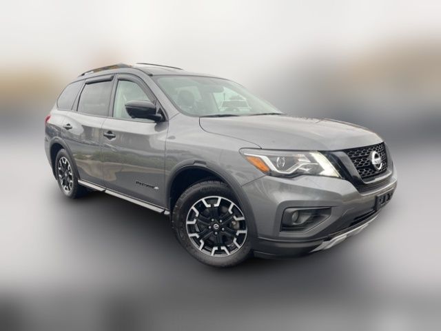 2019 Nissan Pathfinder SL