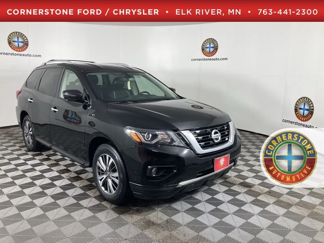 2019 Nissan Pathfinder SL