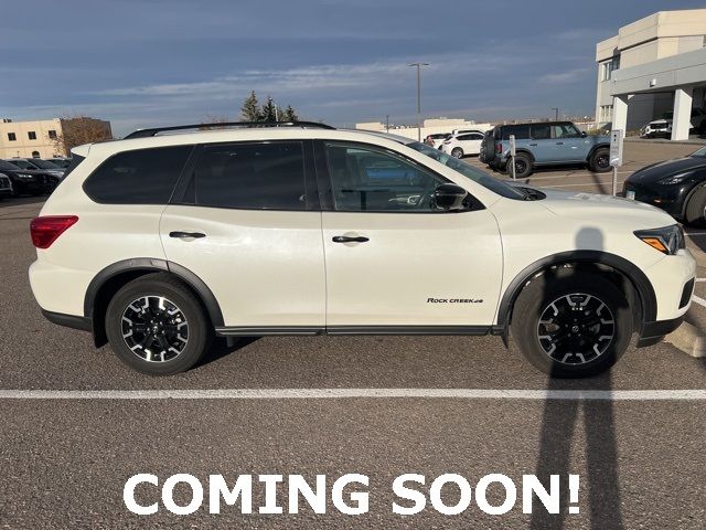 2019 Nissan Pathfinder SL