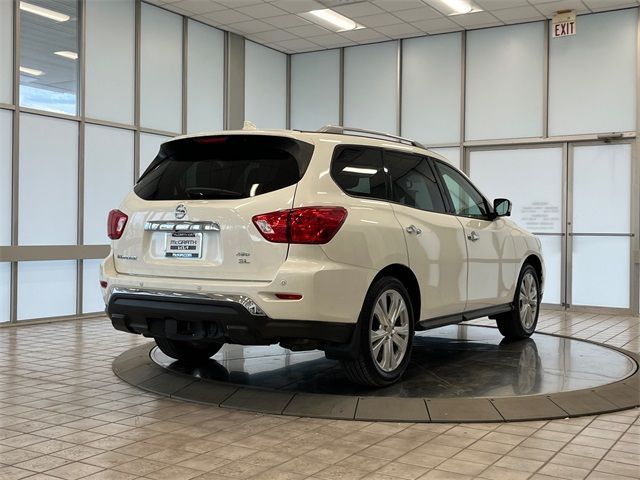 2019 Nissan Pathfinder SL