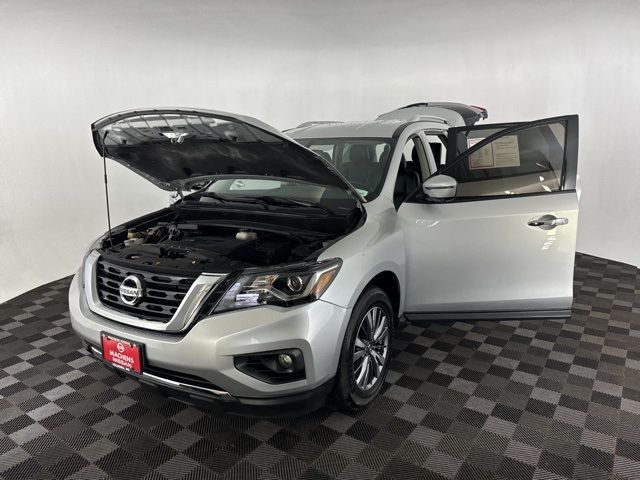 2019 Nissan Pathfinder SL