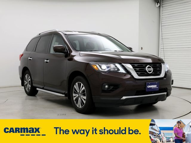 2019 Nissan Pathfinder SL